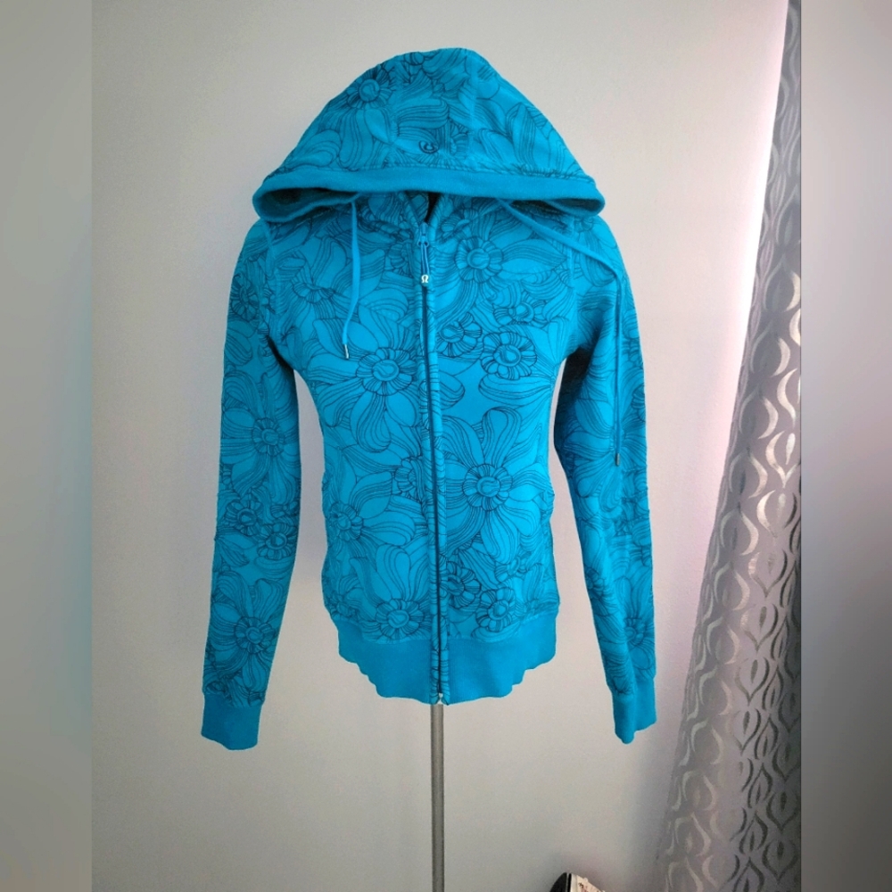 Lululemon Bliss Brake Hoodie Size 6
